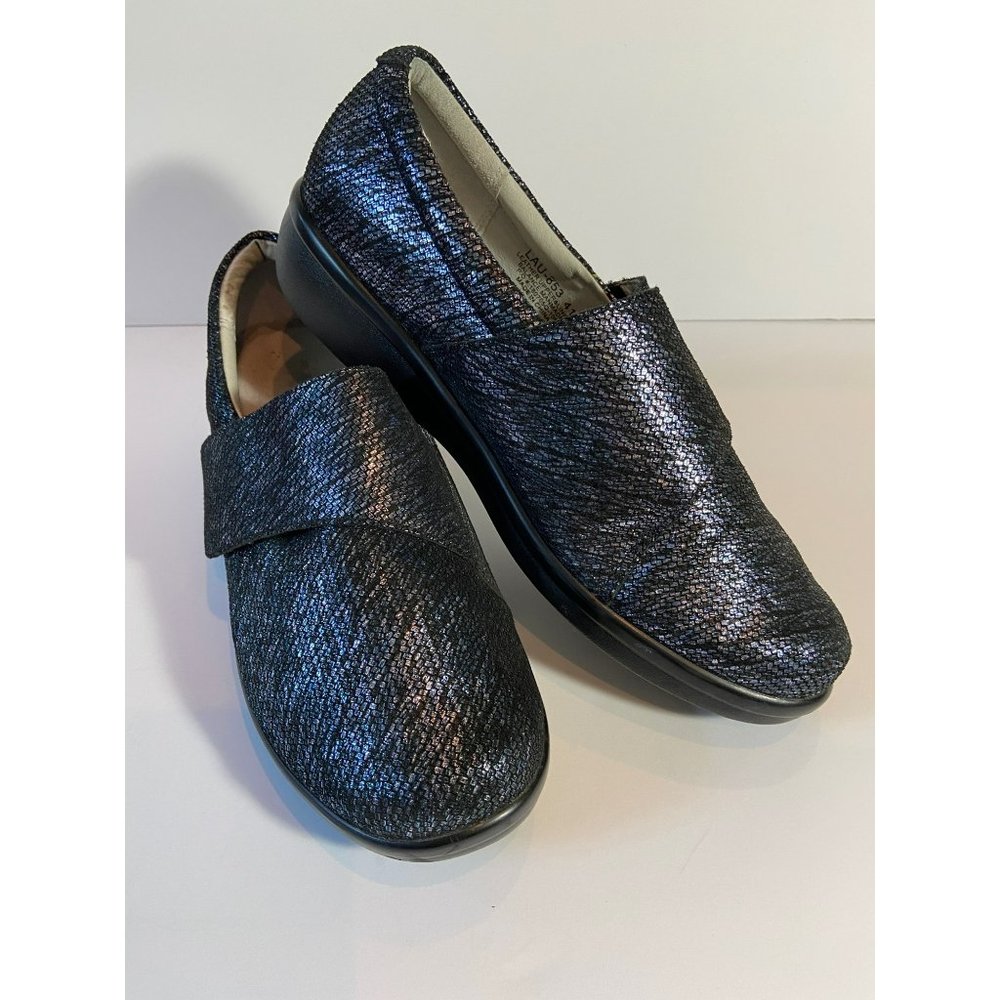 Alegria Womens LAU-853 Leather Nurse Work Shoes Metallic Black Silver Metallic 9